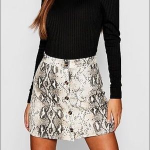Snakeskin print mini skirt